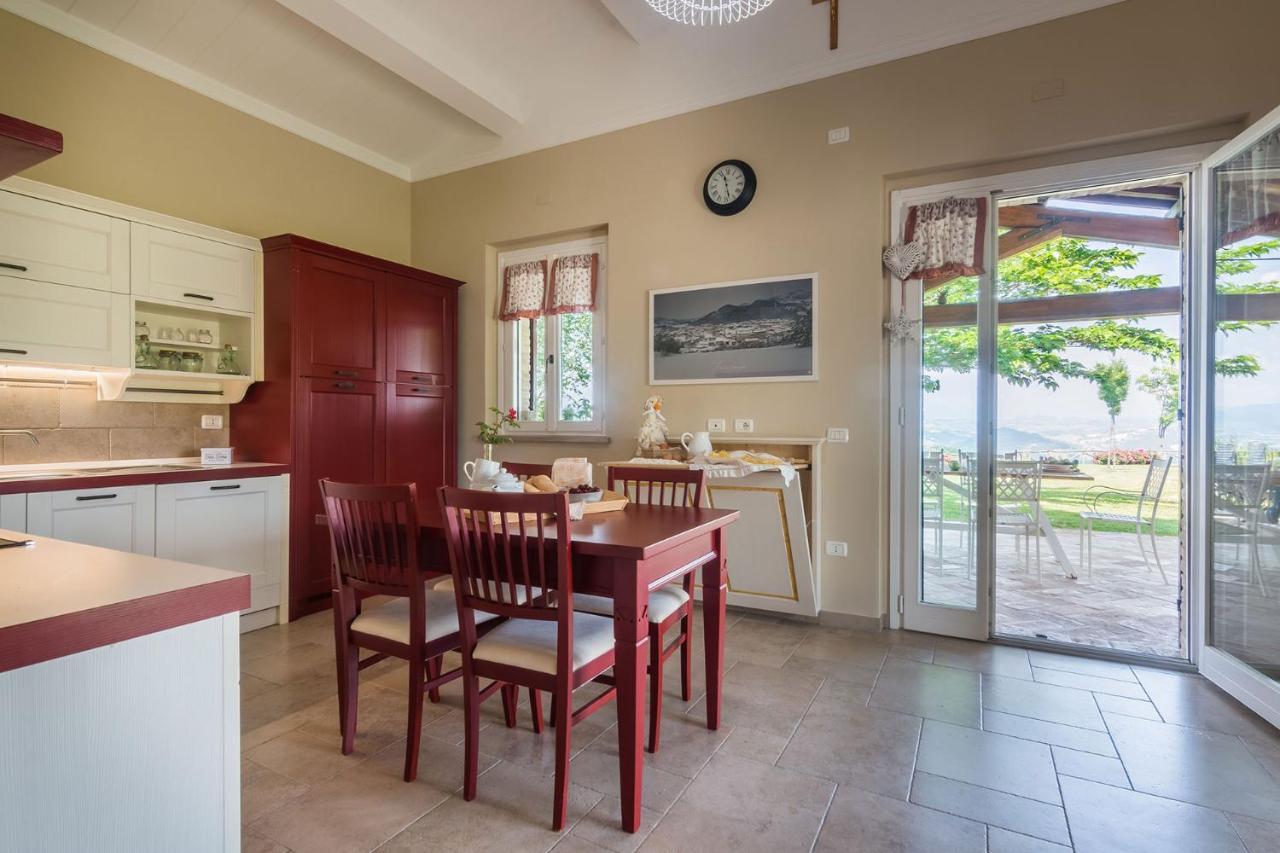 Fermignano Casa Emanuelaヴィラ エクステリア 写真
