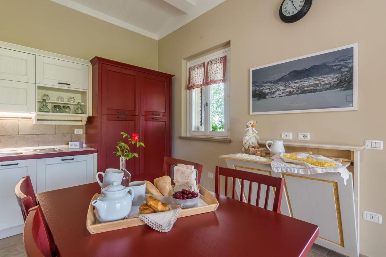 Fermignano Casa Emanuelaヴィラ エクステリア 写真