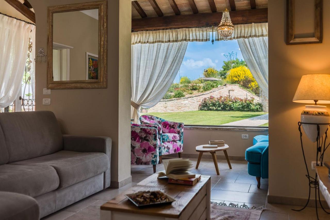 Fermignano Casa Emanuelaヴィラ エクステリア 写真