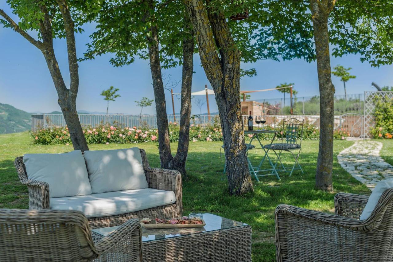 Fermignano Casa Emanuelaヴィラ エクステリア 写真