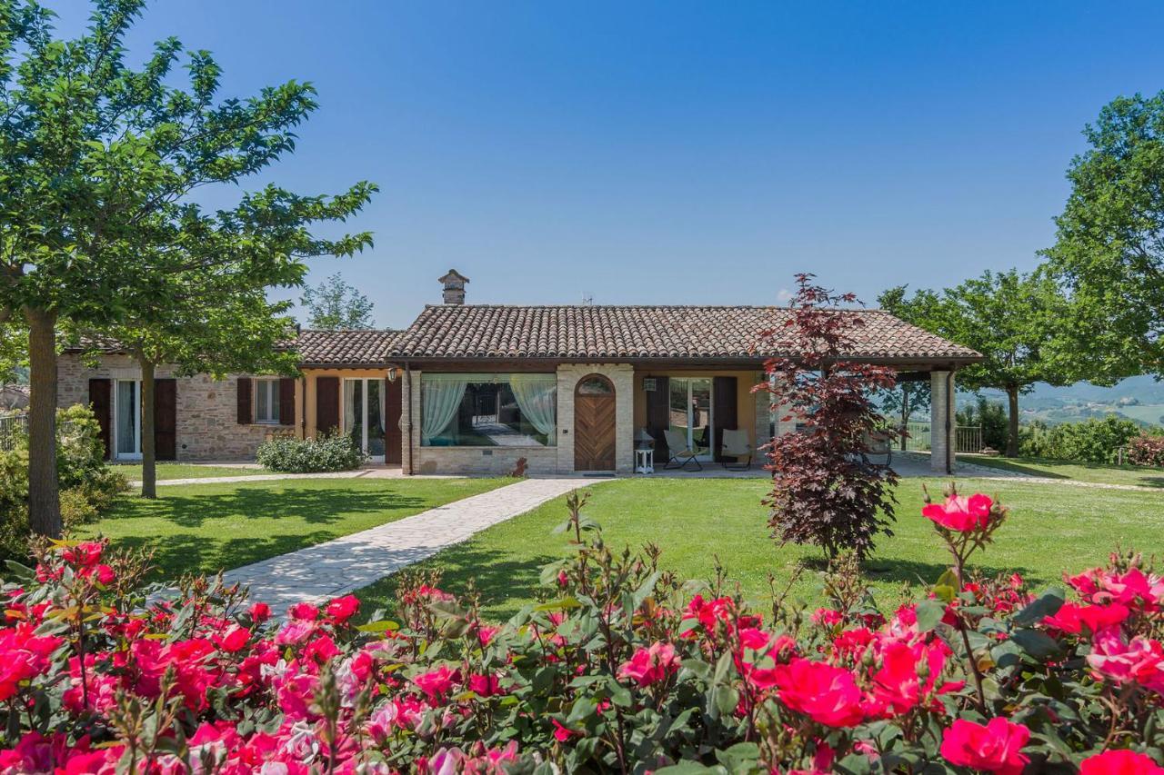 Fermignano Casa Emanuelaヴィラ エクステリア 写真