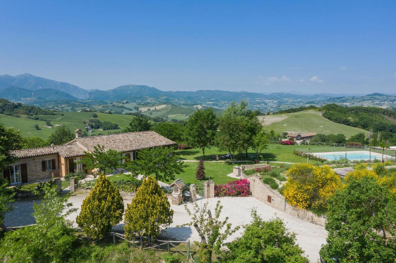 Fermignano Casa Emanuelaヴィラ エクステリア 写真