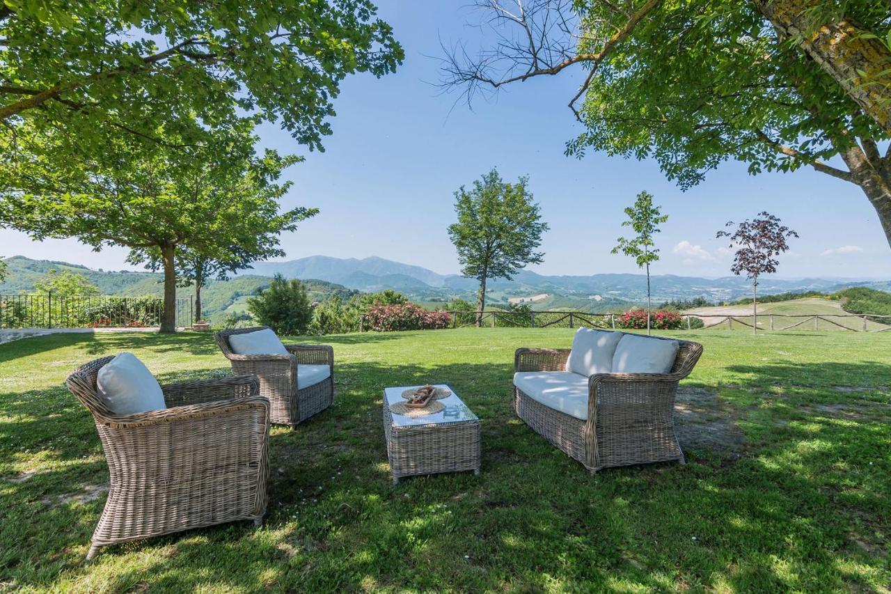 Fermignano Casa Emanuelaヴィラ エクステリア 写真