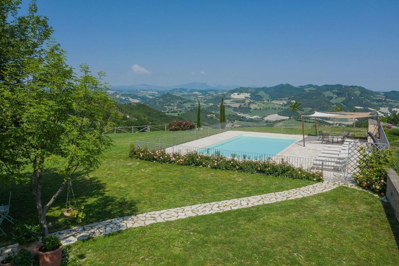 Fermignano Casa Emanuelaヴィラ エクステリア 写真